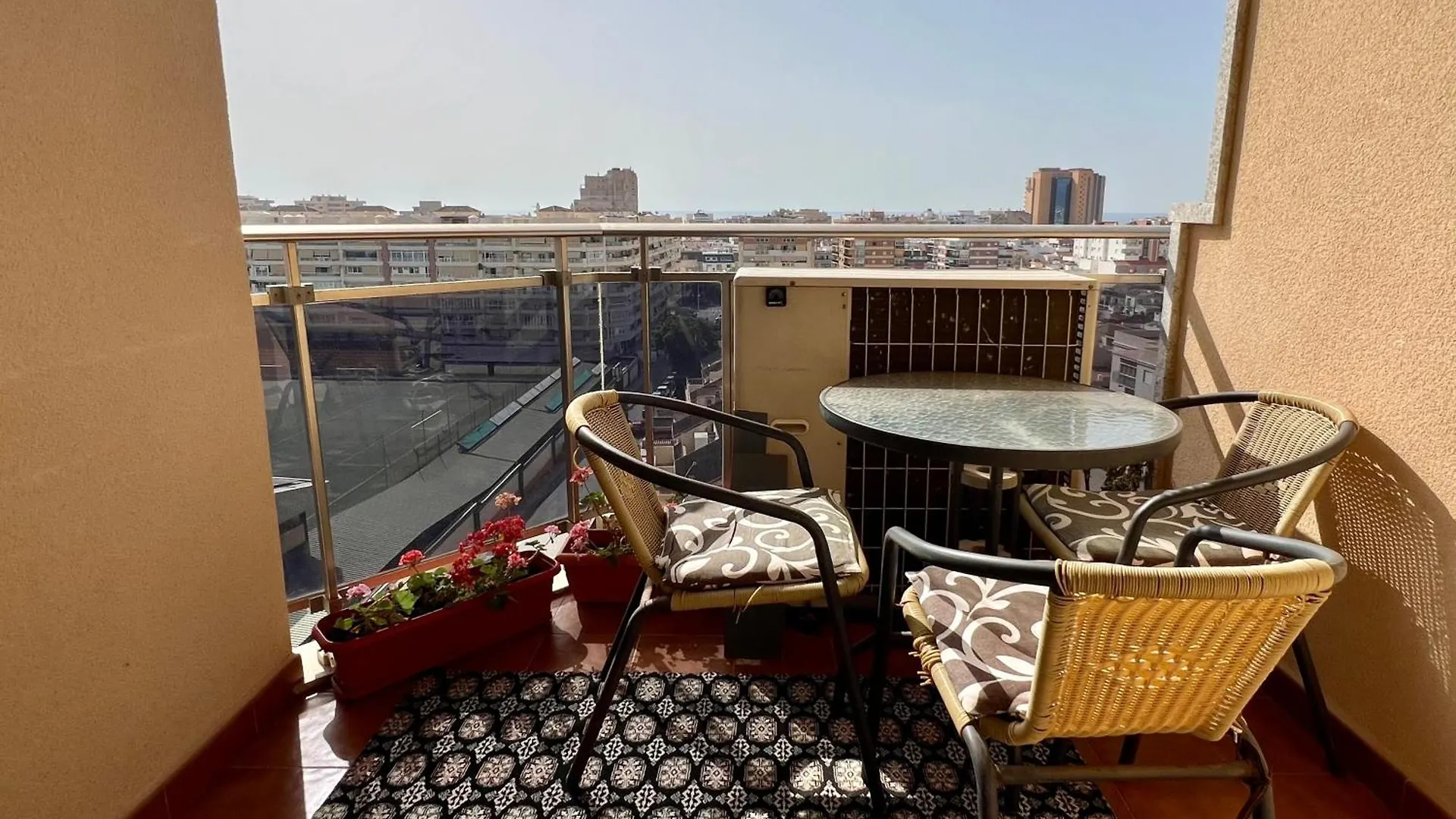 פואנגירולה Mediterraneo Real Beach And Pool Apartment ספרד